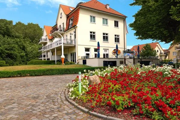 Hauptansicht Ostsee Residenz Meeresblick Albatros