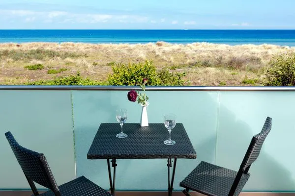Meerblick  Haus hinter den Dünen