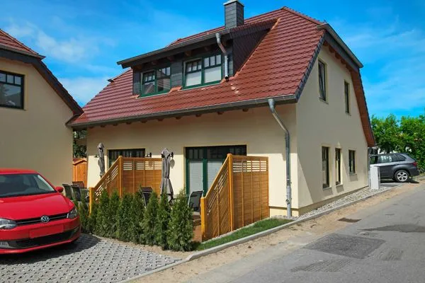 Main view Doppelhäuser zum Reetmoor Haus Kirsten