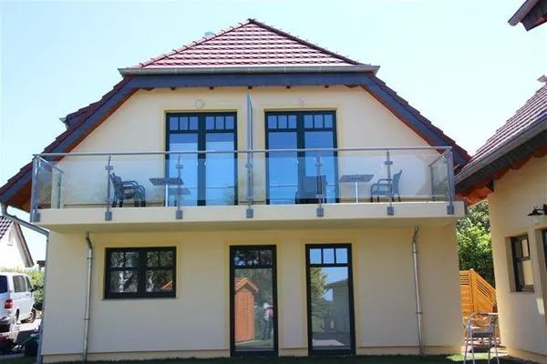 Main view Doppelhäuser zum Reetmoor Haus Friederike