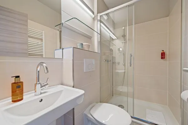 Strand No 1 Hotel Strand No 1 - Doppelzimmer - Meerblick SPO Bad - 