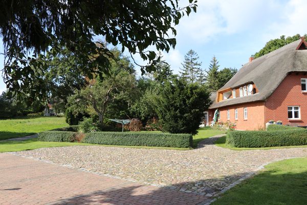 BAUERNHAUS KRULL App.02 Ostseebad Ahrenshoop - 