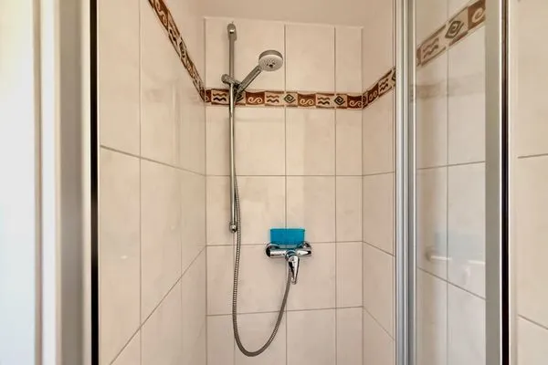  Ferienwohnung Doberauer Lindau Insel - Dusche im Badezimmer