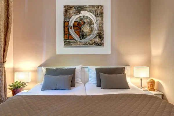 Schlafzimmer mit großen Doppelbett  Haus Seeadler, Whg. Sturmmöwe