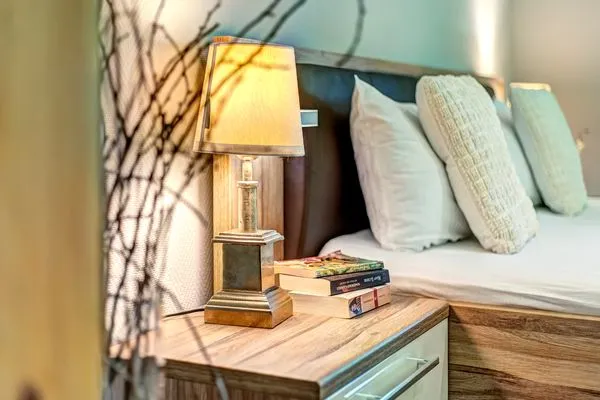 Schlafzimmer mit großen Doppelbett  Haus Seeadler, Whg. Turmfalke