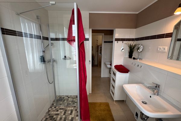 KÄPT´N BRASS Appartement 17, "Ostseeperle" incl. Strandkorb am Strand Ostseebad Dierhagen - 