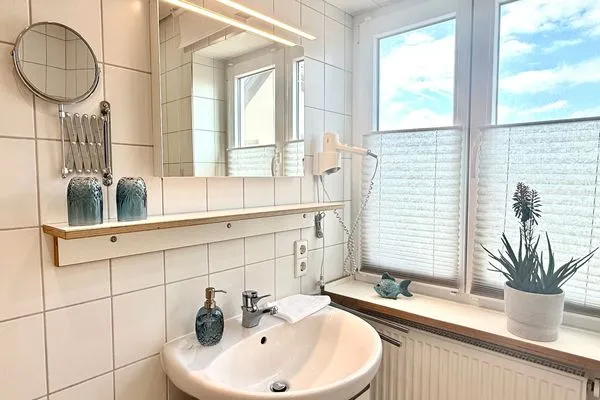 Ferienhaus Dani Ferienapartment Säntisblick Nonnenhorn - Badezimmer 1