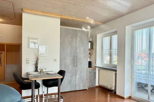 Ferienhaus Dani Ferienapartment Panoramablick Nonnenhorn - Wohnbereich