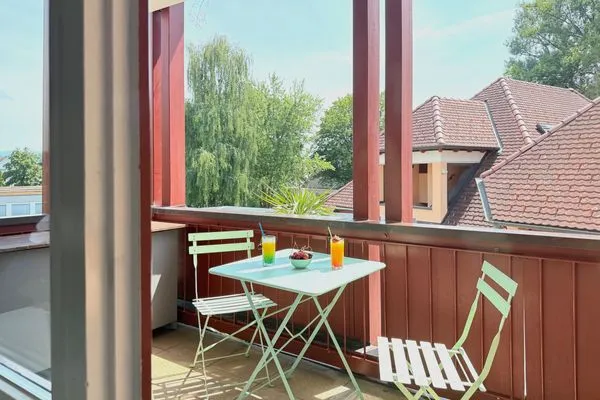  Ferienapartment Seezauber Kressbronn - Sitzgelegenheit auf dem Balkon