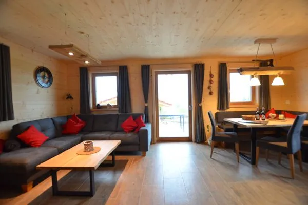 Wohnzimmer  Holzar Chalet - Feriendorf Via Claudia Haus 72