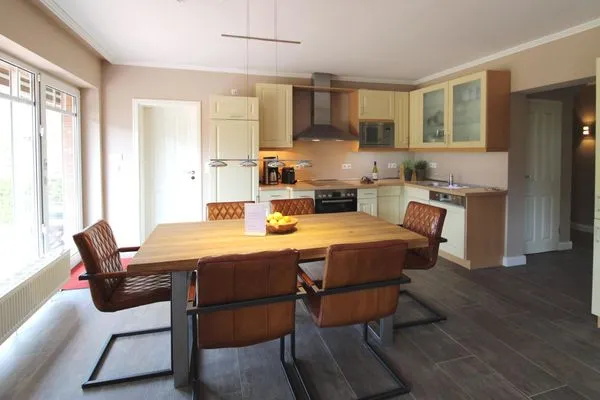 Küche / Küchenzeile  Küstenglück – Urlaub mit Garten, Kamin & Komfort