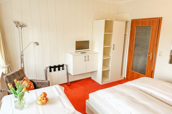  Gästehaus Röll - Studio 5  - Schlafzimmer