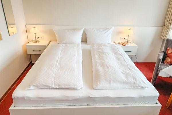  Gästehaus Röll - Studio 5  - Schlafzimmer