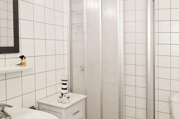 Bathroom Buchenweg Schaumkrone