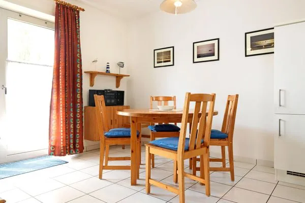 Wohnzimmer Buchenweg Whg.24, Friese, EG re