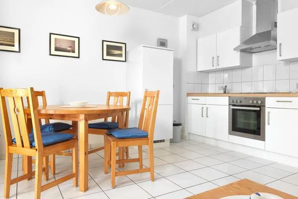 Küche / Küchenzeile Buchenweg Whg.24, Friese, EG re