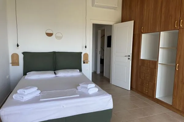 Bedroom  Nanita Stone House