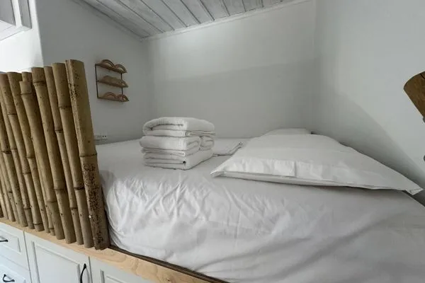 Bedroom  Nanita Stone House