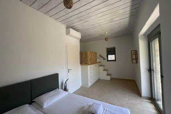 Bedroom  Nanita Stone House