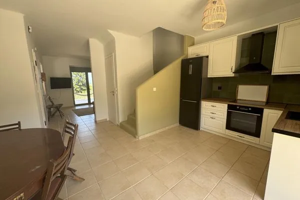 Kitchen  Nanita Stone House