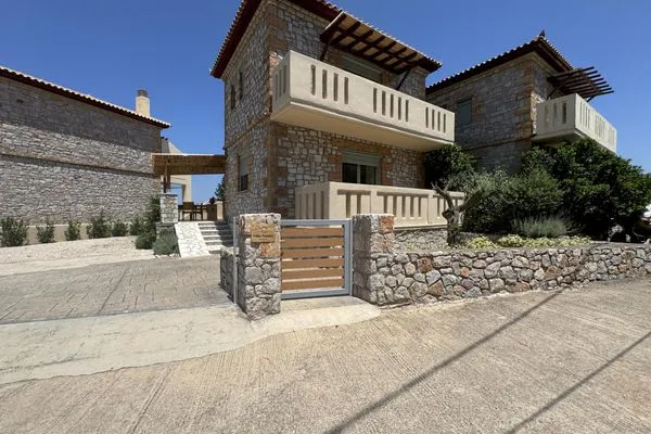 Main view  Nanita Stone House