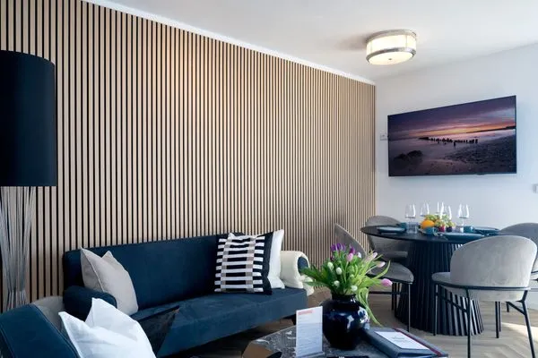 Wohnzimmer  FeWo Meerzeit - Balkon, Sauna, Meerblick