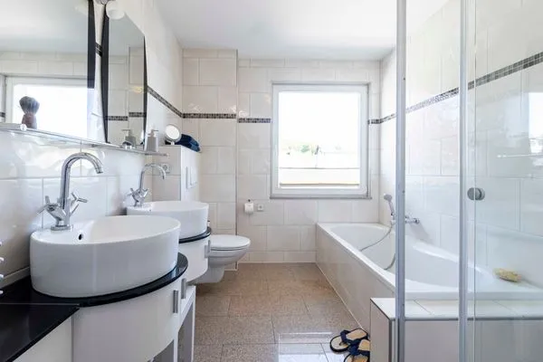 Badezimmer  FeWo Horizont - Kamin, Sauna, Meerblick