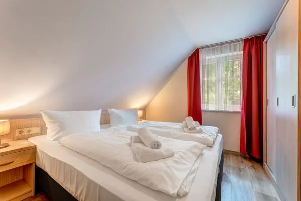 Schlafzimmer  Dünenhäuser Ückeritz UnserUsedomDe FeWo ca.80qm mit privater Sauna und Kamin, Parkplatz, direkt am Strand. 7/3