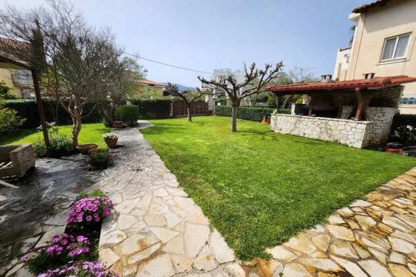 Garten  Spiti Loggos