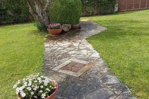 Garten  Spiti Loggos