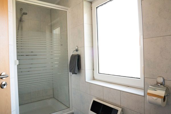  Dünenstraße 18 Haus Ostseedüne 1  - Badezimmer