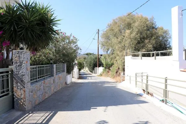 Way to the beach  Kounenos 2