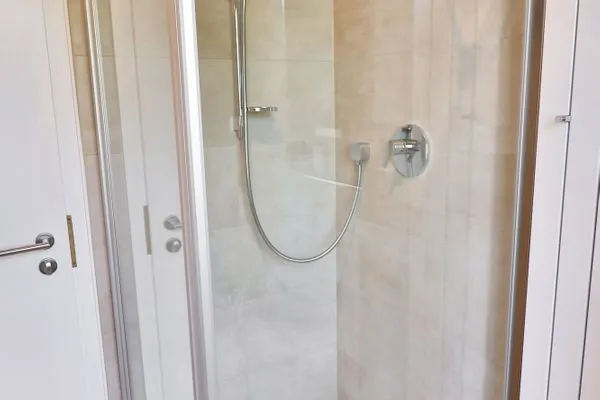 Badezimmer  Hus an't Dalben - Hauptdeck