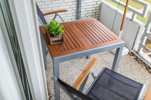  NEY 12  - Balkon