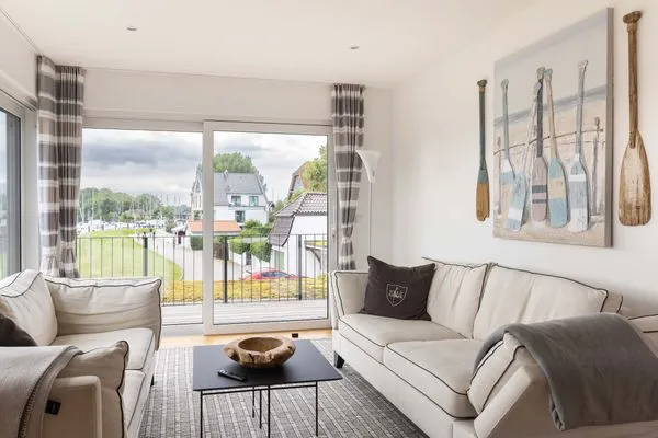 Wohnzimmer  Hafenglück - mit Balkon & außergewöhnlichem Hafenblick