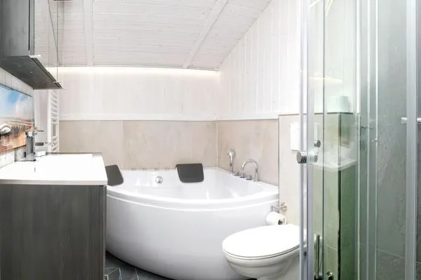 Bathroom Dänisches Ferienhaus am Salzhaff, Haus Strandbrise