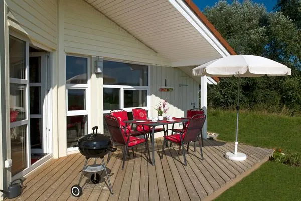 Terrace Dänisches Ferienhaus am Salzhaff, Haus Vogelparadies