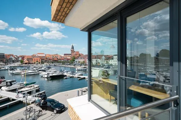 Ferienwohnung Panorama Suite Balkon mit Wasserblick  Panorama Suite