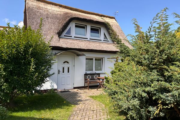 Ferienhaus Brise - Schmugglerhus Wieck - Hauptansicht