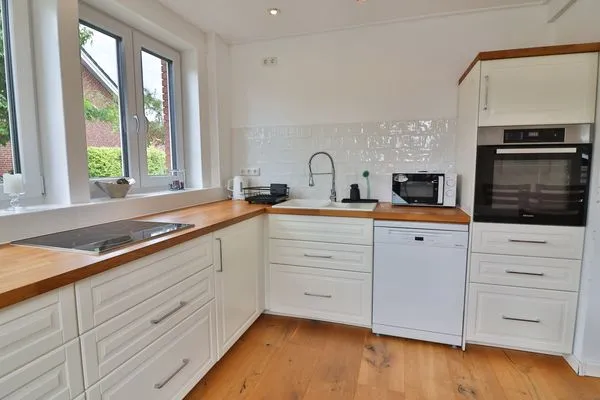 Küche / Küchenzeile  Schwalbennest