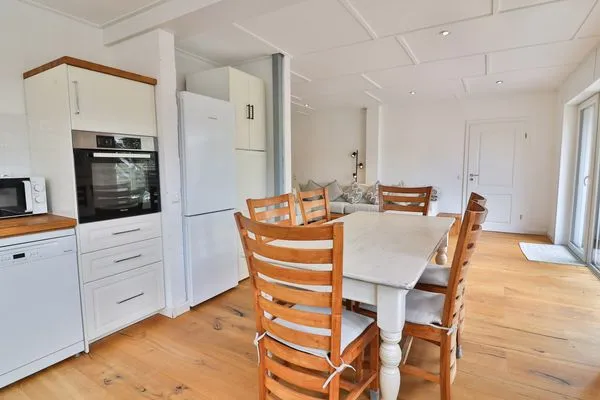 Küche / Küchenzeile  Schwalbennest