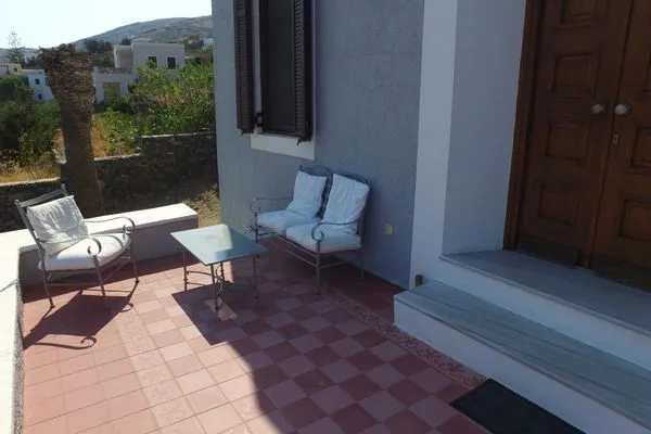 Fassade / Eingang  Syriani