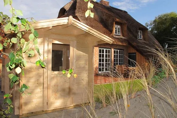 Dorf Domizil Reetdachhaus Strohhütte SPO Dorf - 