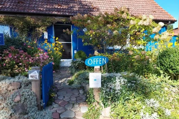 Bed and Breakfast  im Küsterhaus-intro  Bed and Breakfast  im Küsterhaus