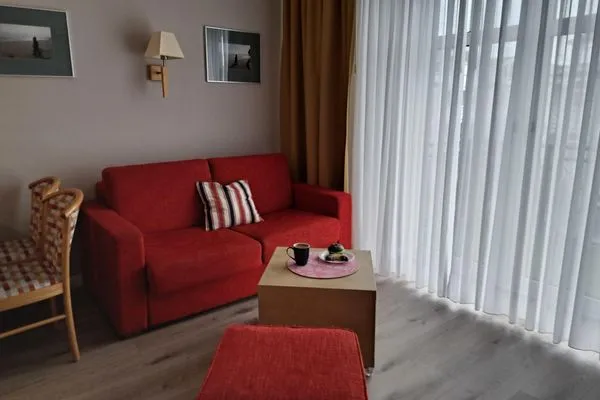 Wohnung 9 im Haus Hühnergott-intro  Wohnung 9 im Haus Hühnergott