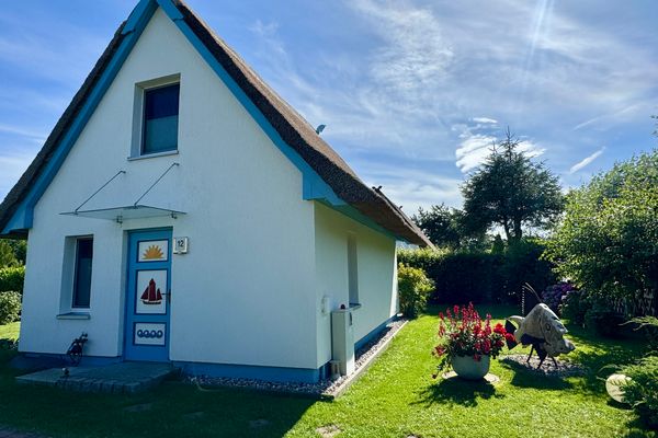 FERIENHÄUSER Strandhaus Dünenwind Ostseebad Wustrow - 