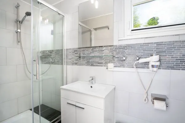 Badezimmer  (ERL12) Ferienhaus Thorn