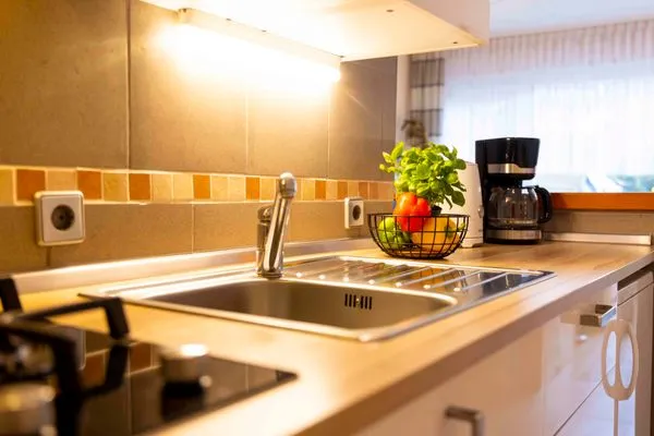 Küche / Küchenzeile  (MEI6b) Ferienwohnung "Matysik"