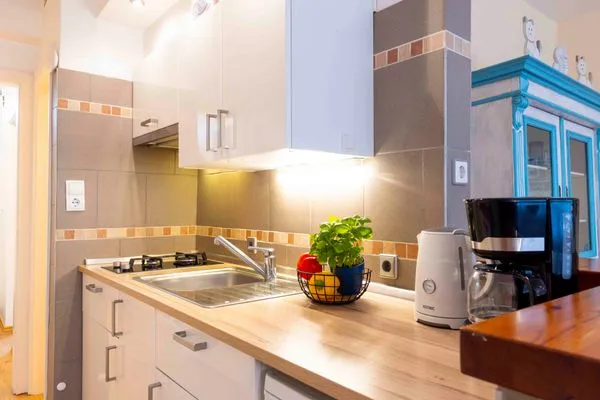 Küche / Küchenzeile  (MEI6b) Ferienwohnung "Matysik"