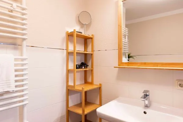 Badezimmer  (MEI27a) Ferienwohnung "Ostseetraum"
